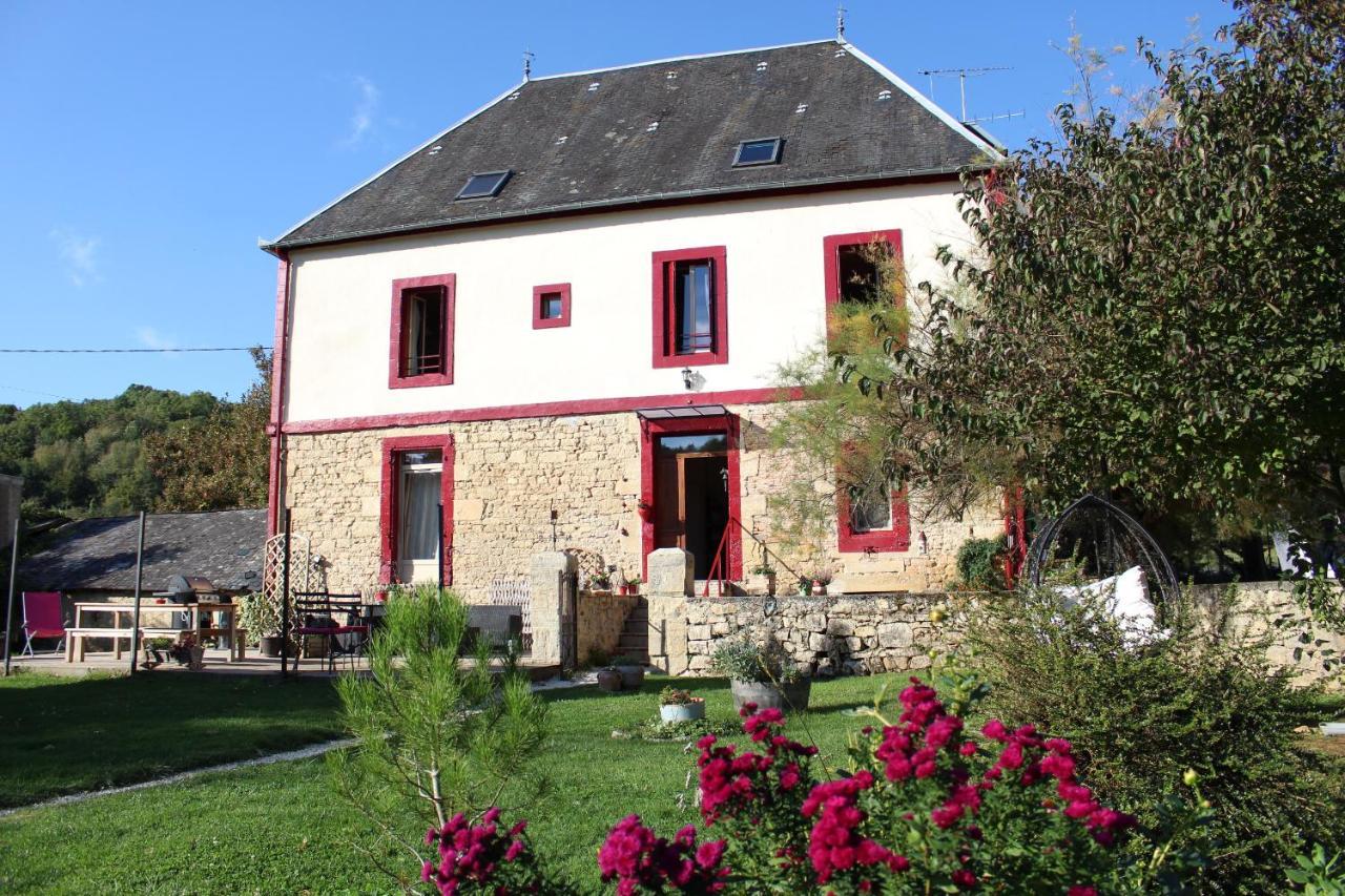 La Maison Du Bonheur Anlhiac Luaran gambar